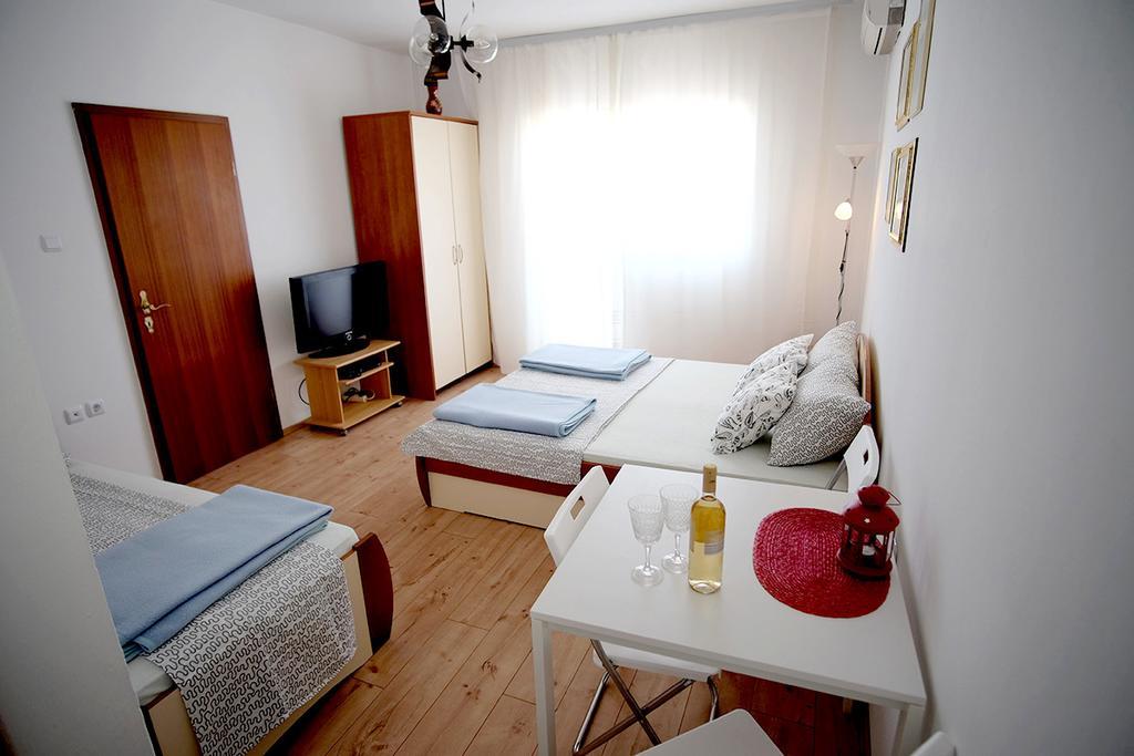 Studio Apartments Shanti Zadar Værelse billede